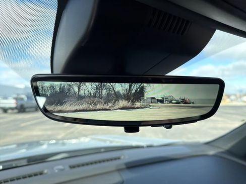 New 2026 Chevrolet Suburban High Country image 23