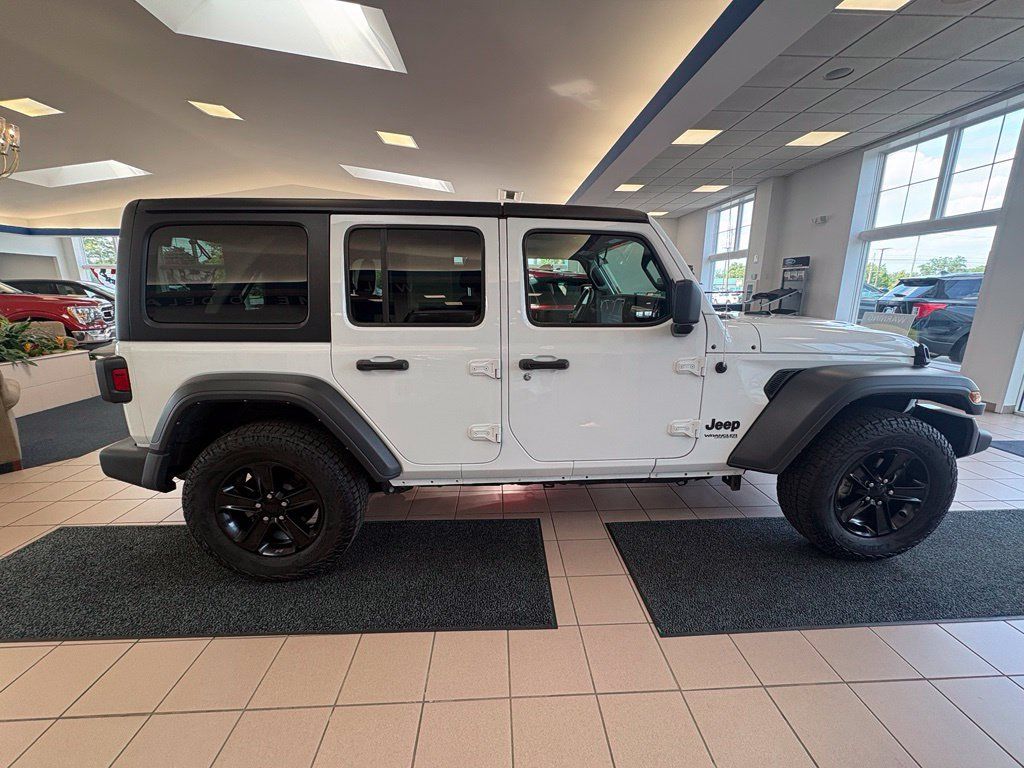 Used 2022 Jeep Wrangler Unlimited Sport AWD/4WD image 6