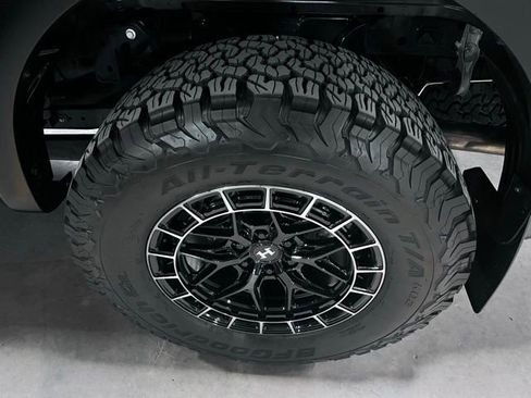 Used 2023 Ford F150 Raptor w/ Equipment Group 802A Raptor R AWD/4WD image 9