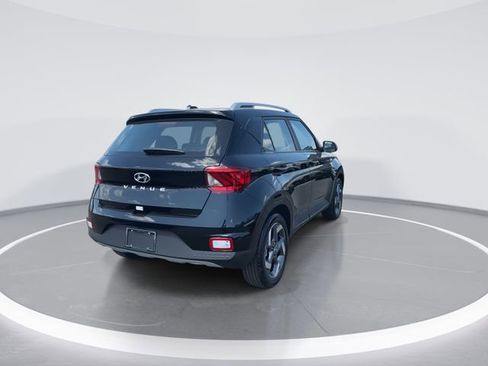 New 2026 Hyundai Venue SEL FWD image 7