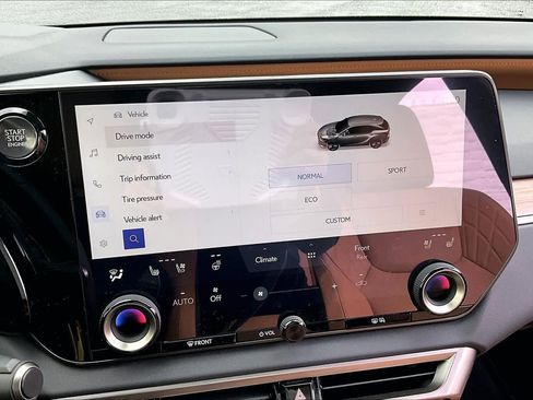 Used 2025 Lexus RX 350 Premium image 33