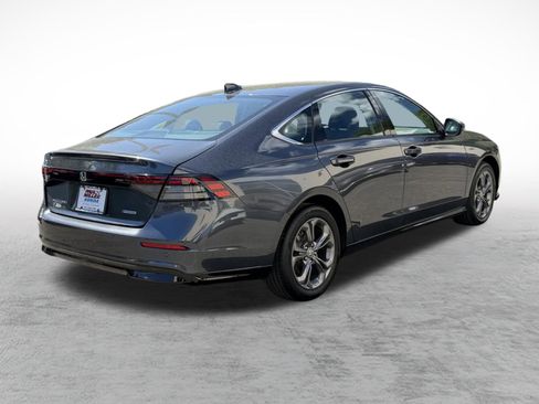 Used 2023 Honda Accord EX-L image 6