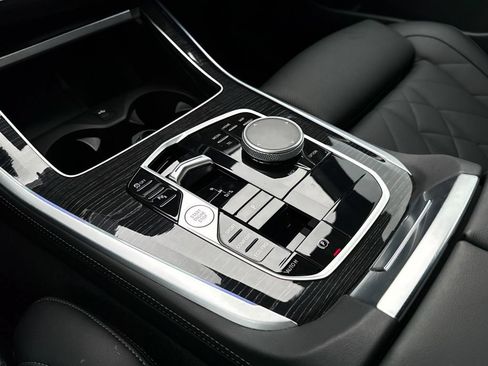 Used 2025 BMW X5 sDrive40i w/ M Sport Package RWD image 10