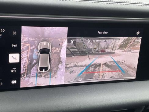 Used 2024 Porsche Macan 4 Electric image 32