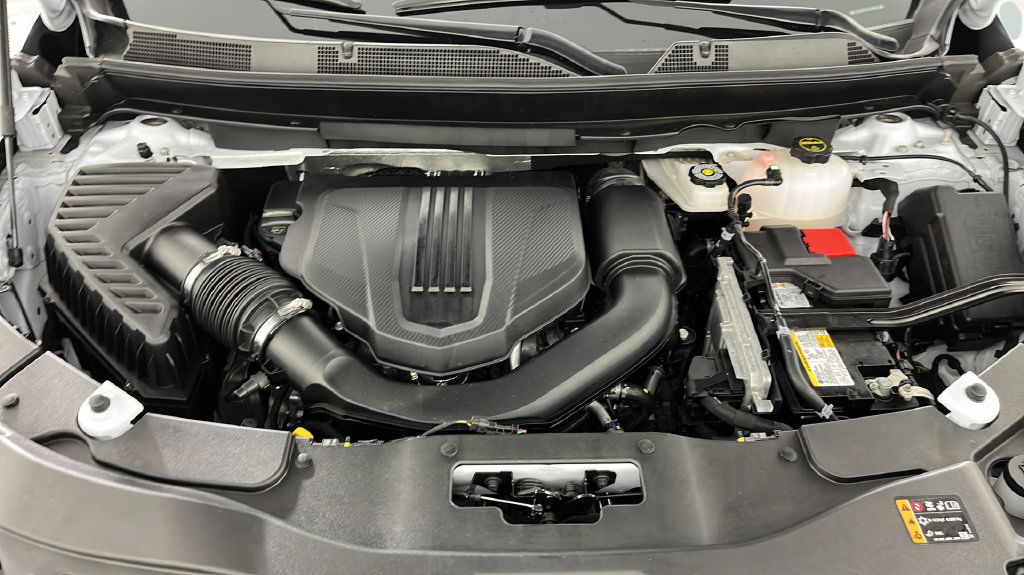 Used 2026 Chevrolet Traverse High Country w/ LPO, Floor Liner Package AWD/4WD image 35