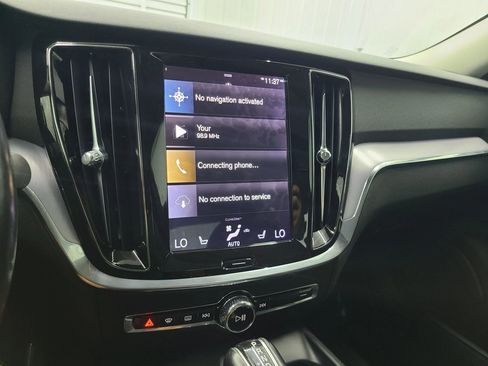 Used 2020 Volvo S60 T5 Momentum w/ Protection Package Premier image 26