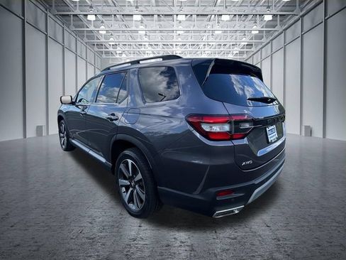 Certified 2023 Honda Pilot Elite image 3