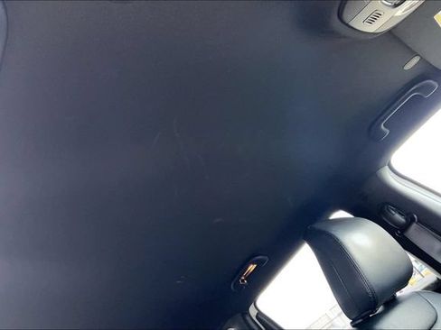 Used 2025 Jeep Compass Limited AWD/4WD image 17