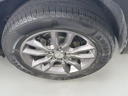 Used 2023 GMC Terrain SLT FWD image 11