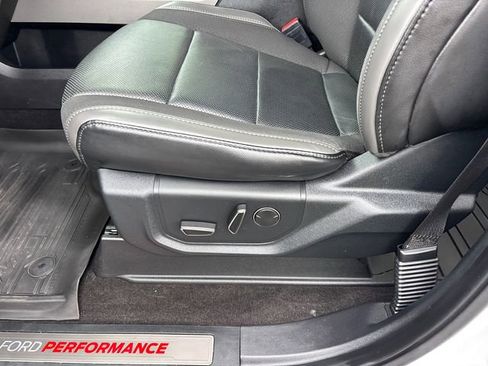 Used 2019 Ford F150 Raptor w/ Equipment Group 802A Luxury AWD/4WD image 7