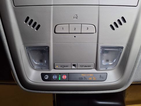 Certified 2023 Cadillac XT4 Luxury w/ Cold Weather Package image 11