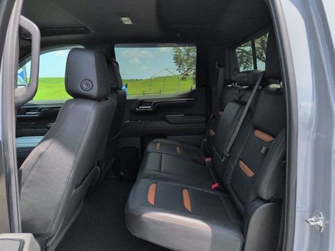 Used 2025 GMC Sierra 1500 AT4 w/ AT4 Premium Package AWD/4WD image 14