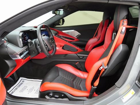 Used 2023 Chevrolet Corvette Stingray Premium Conv w/ Z51 Performance Package image 11