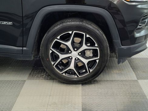 Used 2024 Jeep Compass Limited AWD/4WD image 13