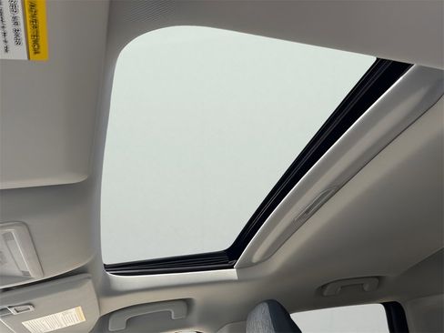 New 2025 Ford Maverick XLT w/ 4K Tow Package image 31