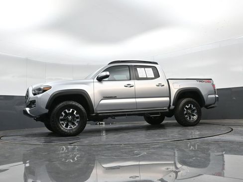 Used 2022 Toyota Tacoma TRD Off-Road image 37