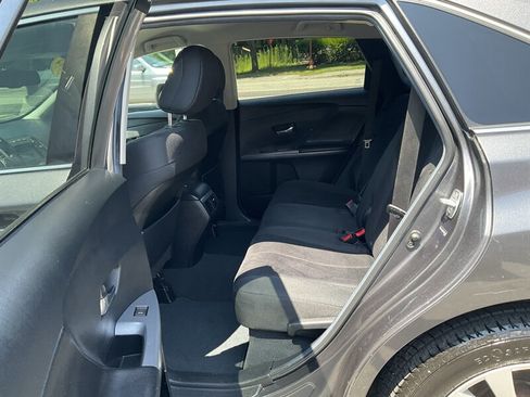Used 2014 Toyota Venza LE FWD image 13