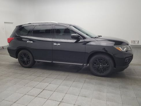 Used 2020 Nissan Pathfinder SL FWD image 11
