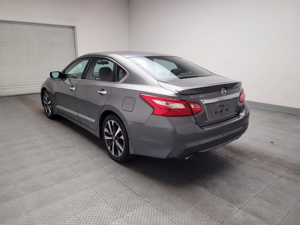 Used 2016 Nissan Altima 2.5 SR FWD image 5
