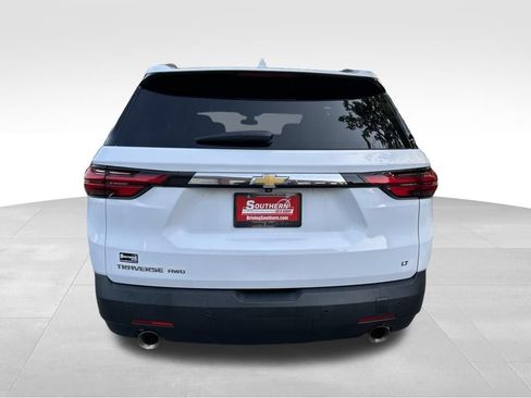 Used 2022 Chevrolet Traverse LT w/ LPO, Floor Liner Package AWD/4WD image 4