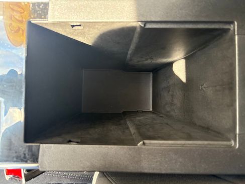 Used 2025 Chevrolet Equinox LT image 32