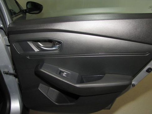 Certified 2023 Honda Accord LX image 17