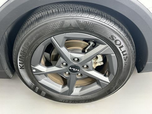 Used 2025 Kia K4 FWD image 11