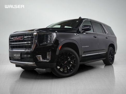 Used 2024 GMC Yukon SLT w/ SLT Luxury Package image 1