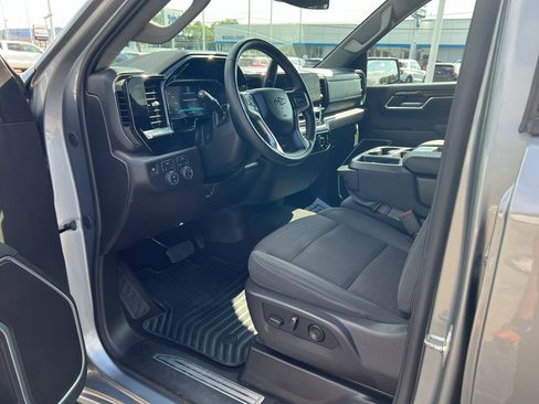 Used 2026 Chevrolet Silverado 1500 RST AWD/4WD image 9