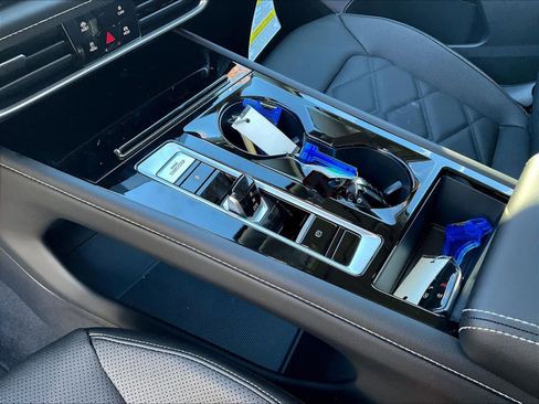 New 2026 Volkswagen Atlas SE image 14