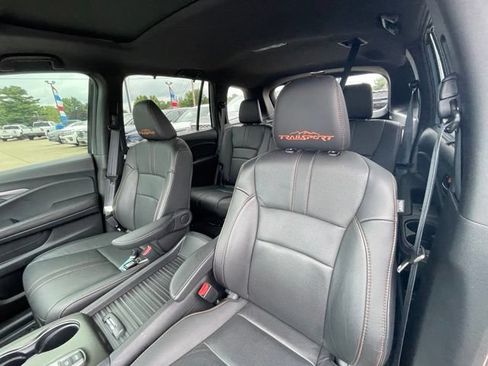 Used 2022 Honda Passport TrailSport image 18