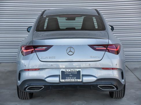 Certified 2025 Mercedes-Benz CLA 250 4MATIC image 8
