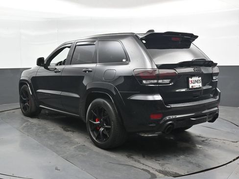 Used 2020 Jeep Grand Cherokee SRT w/ Trailer Tow Group IV AWD/4WD image 10