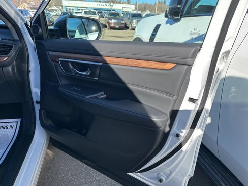Used 2020 Honda CR-V Touring image 37
