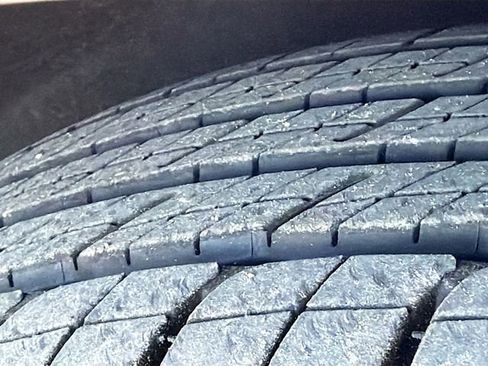 Used 2025 Cadillac XT6 Luxury image 43