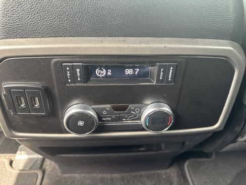 Used 2019 Ford Expedition XLT RWD image 21