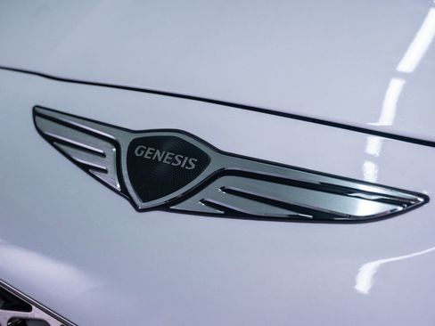 New 2026 Genesis G70 2.5T Prestige image 5