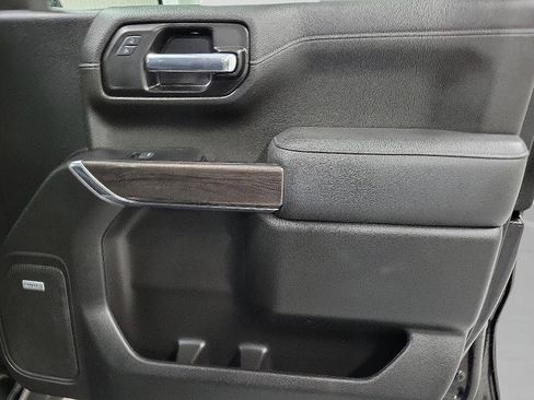 Used 2022 Chevrolet Silverado 1500 LTZ w/ LTZ Premium Package image 16