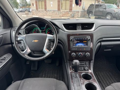 Used 2017 Chevrolet Traverse LT w/ True North Edition AWD/4WD image 12
