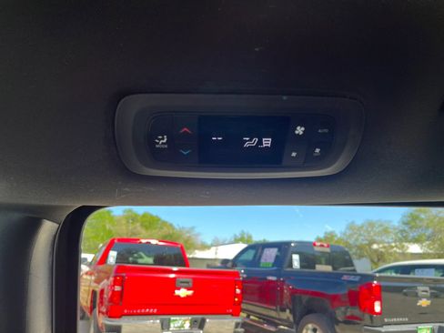 Used 2020 Chrysler Pacifica Touring-L Plus w/ S Appearance Package FWD image 28