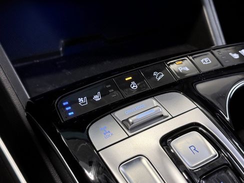 Used 2024 Hyundai Tucson Limited image 29