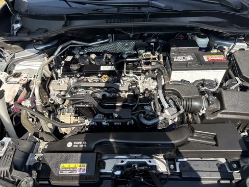 Used 2022 Toyota Corolla Cross L FWD image 33