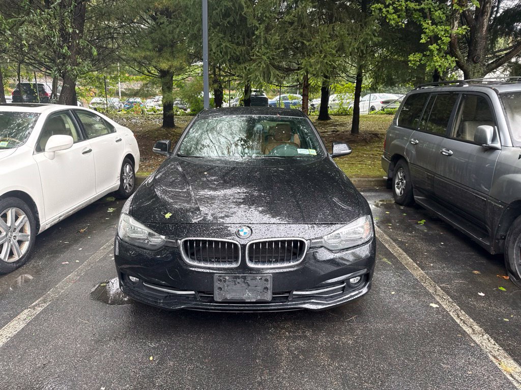 Used 2017 BMW 328d xDrive Sedan AWD/4WD image 2
