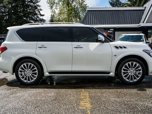Used 2017 INFINITI QX80 4WD w/ Deluxe Technology Package image 14