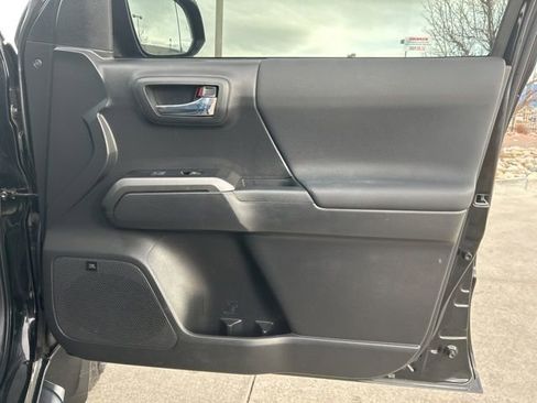 Used 2023 Toyota Tacoma TRD Off-Road image 28