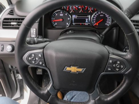 Used 2018 Chevrolet Tahoe LT w/ LT Signature Package image 17