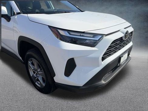 Used 2023 Toyota RAV4 XLE image 57