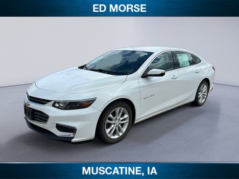 Used 2017 Chevrolet Malibu LT image 1