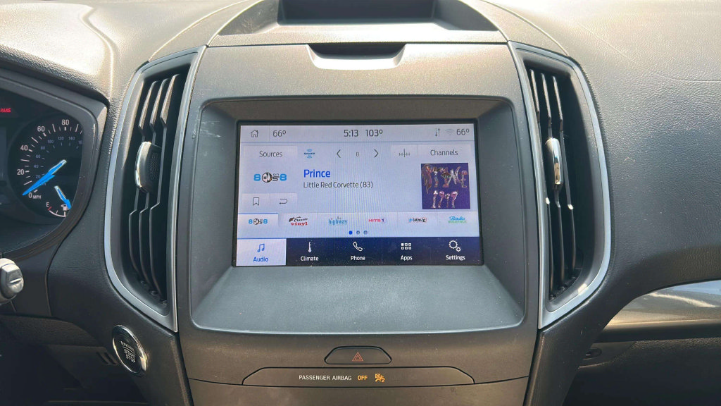 Used 2020 Ford Edge SE FWD image 26