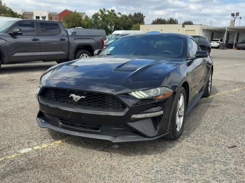 Used 2020 Ford Mustang Coupe RWD image 13
